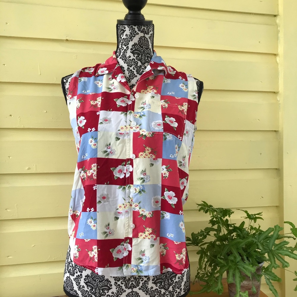 Sold🍯5/$15 vintage 1980’s Preppy Patchwork Quilt look country chic